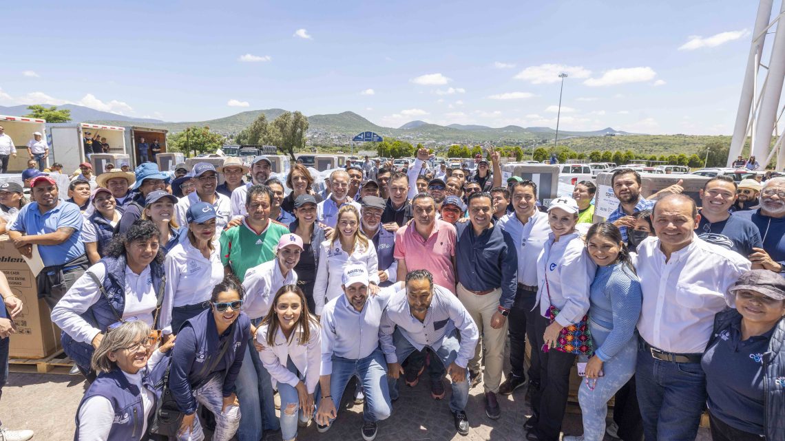 Avanza la entrega de enseres y apoyos alimentarios a familias afectadas por lluvias en Querétaro