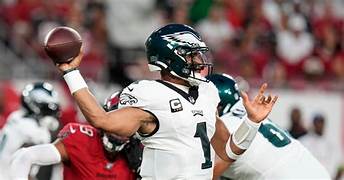 Filadelfia venció a Dallas 24-20 en el primer juego de la campaña 2025 de la NFL, que tuvo  polémica por una expulsión y fue interrumpido por tormenta eléctrica antes de la jugada final