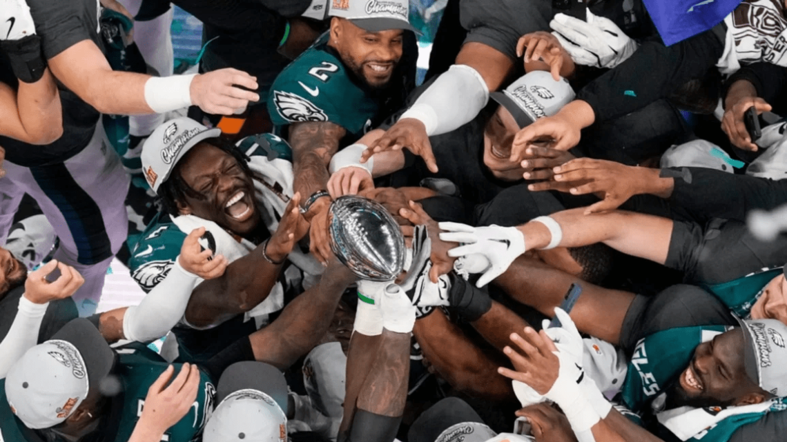 Los Eagles lograron conseguir la victoria sobre el equipo de Kansas City, al finalizar el encuentro con un marcador de 20-17