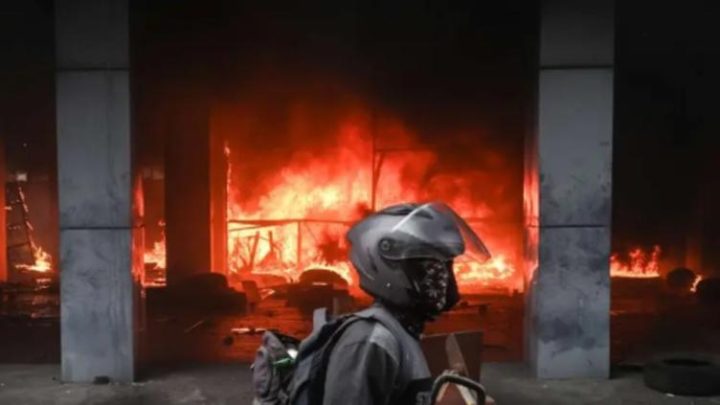 La Policía adelantó que ha identificado a personas que participaron en estos actos y que habrá más detenciones en los próximos días