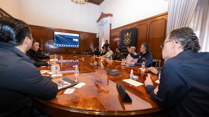 Da seguimiento Gobernador a desfogue de Presa Zimapán