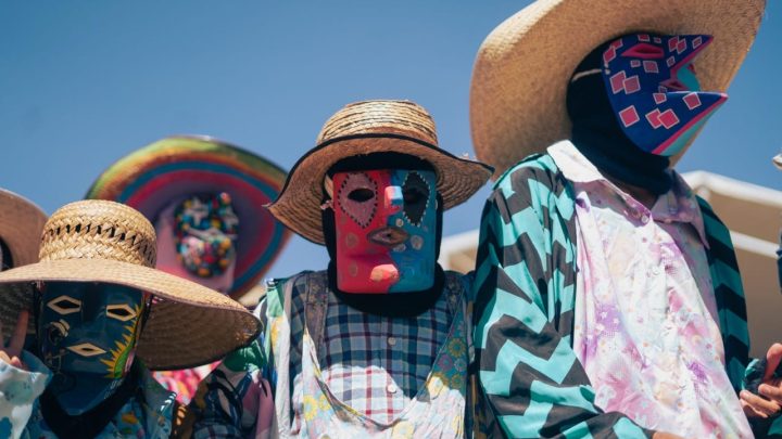 Realizan con éxito el “Segundo Festival de la Máscara de Palo, Danzas y Xhitases Únicos y Diferentes” en La Valla