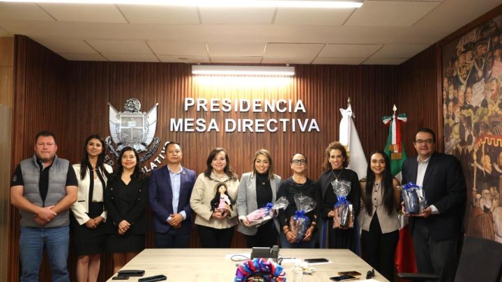 Presidenta de la Mesa Directiva, Georgina Guzmán e integrantes de la Junta de Coordinación Política sostuvieron reunión de trabajo con la rectora de la UAQ