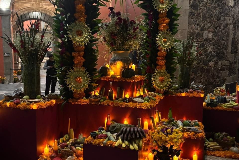 Querétaro presente en ofrenda de Palacio Nacional