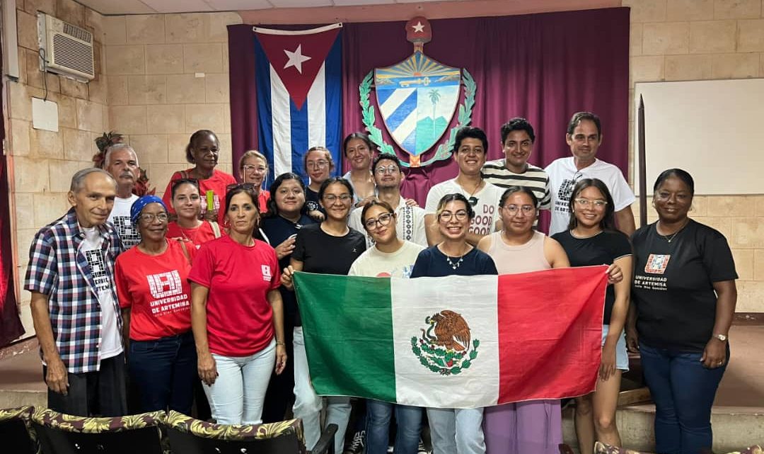 Estudiantes UTEQ realizan estancia académica en Cuba