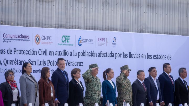 Acude Mauricio Kuri a la ceremonia de Reconocimiento por la implementación de los planes DN-III-E y Marina por las pasadas lluvias