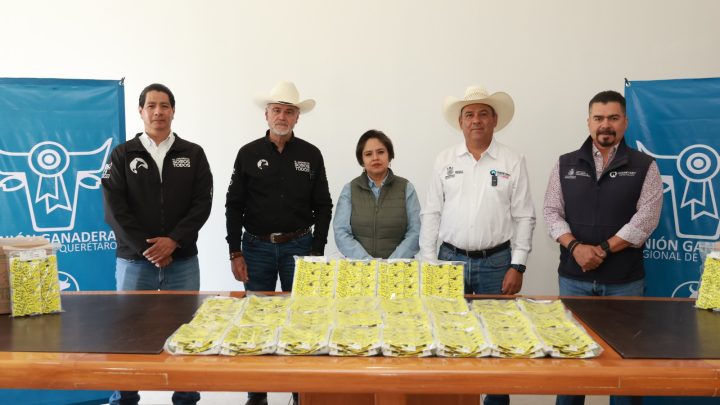 SEDEA fortalece al sector pecuario con la entrega de 20 mil aretes identificadores a productores del estado
