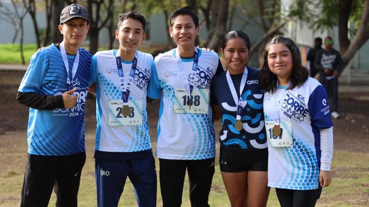 Realizan octava edición de la carrera Corre Conmigo 2025