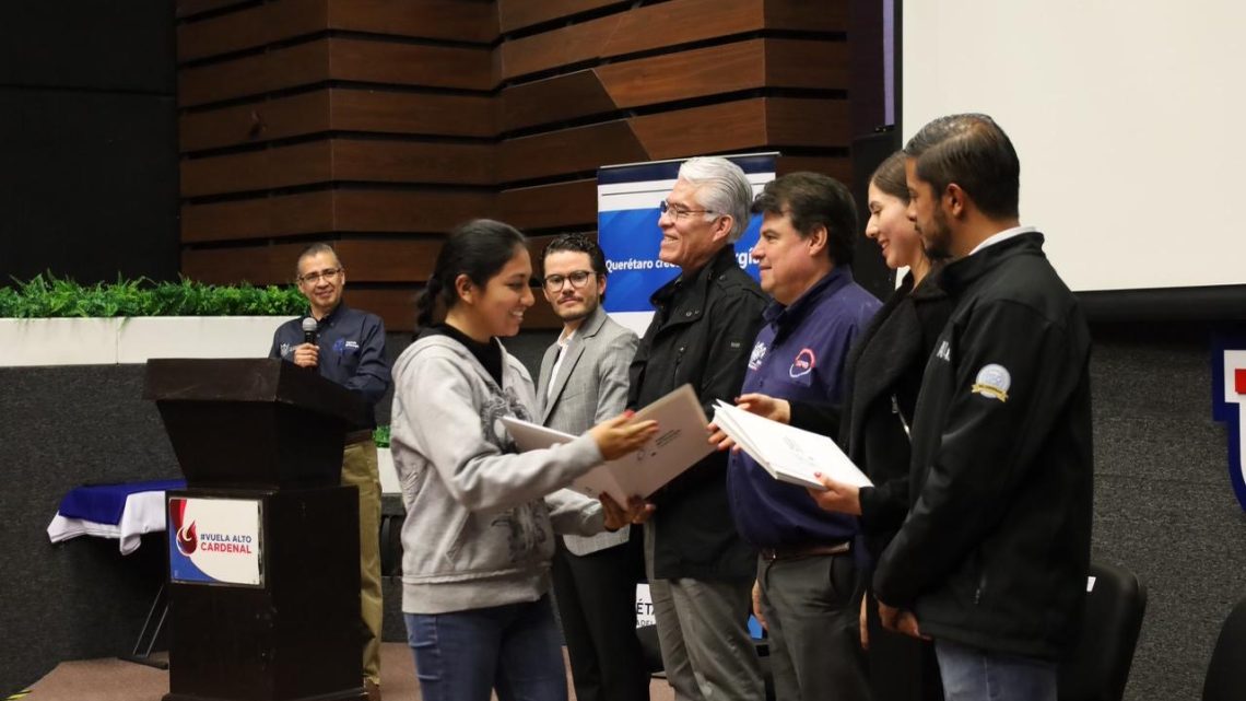 Clausuran programa Conecta tu Futuro en la UPQ