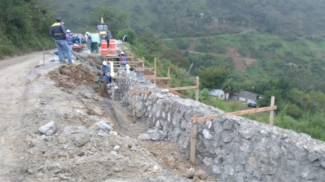 Trabaja CEI para restablecer caminos en la Sierra y el Semidesierto