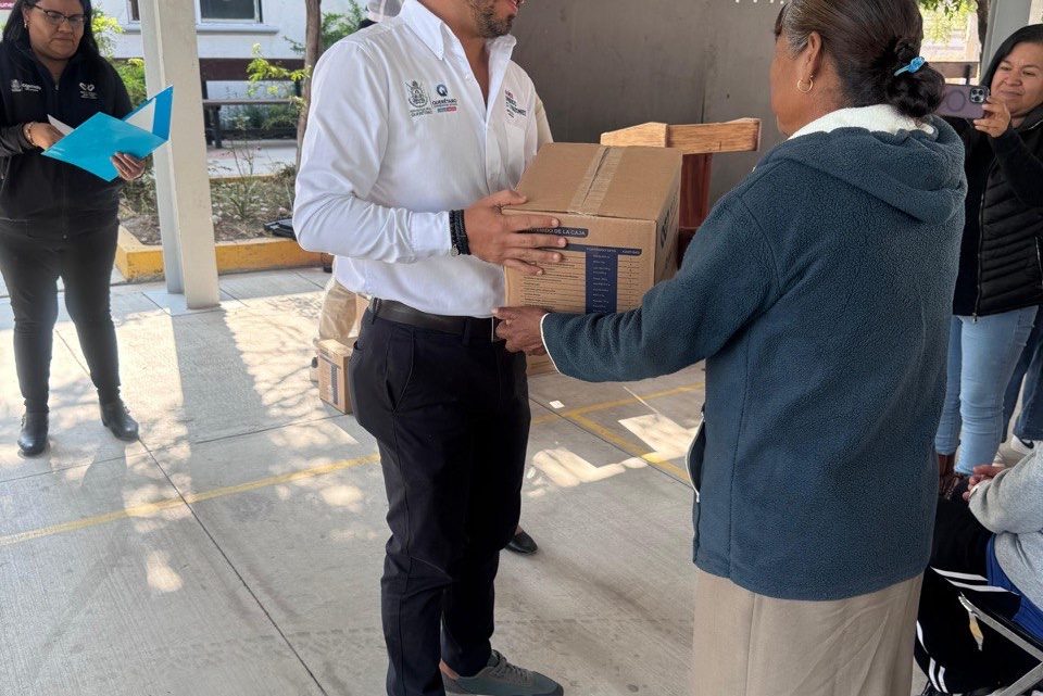 SEDIF garantiza la entrega de despensas en todo el estado