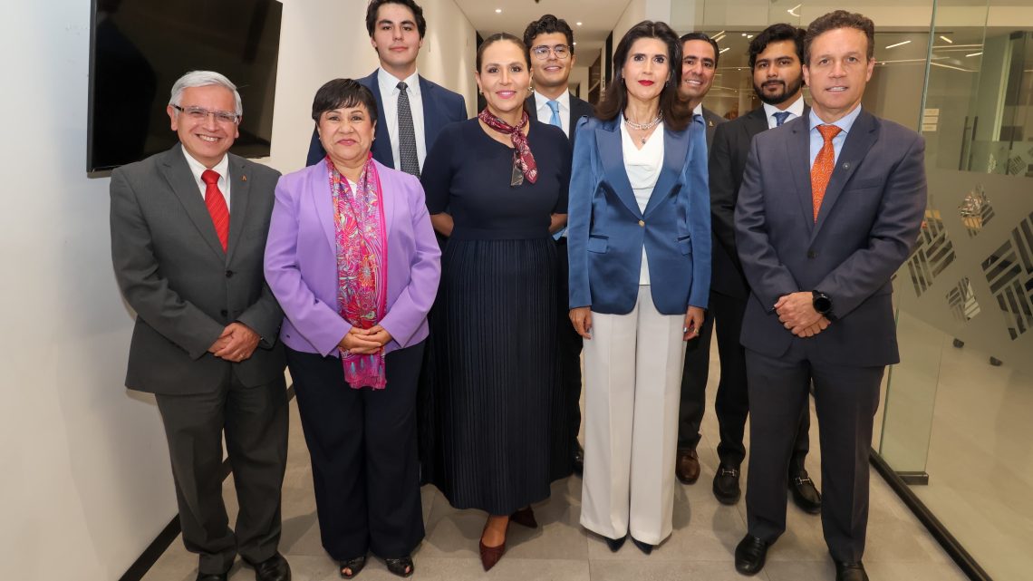 Encabeza Martha Soto Foro Liderazgo y Trayectoria