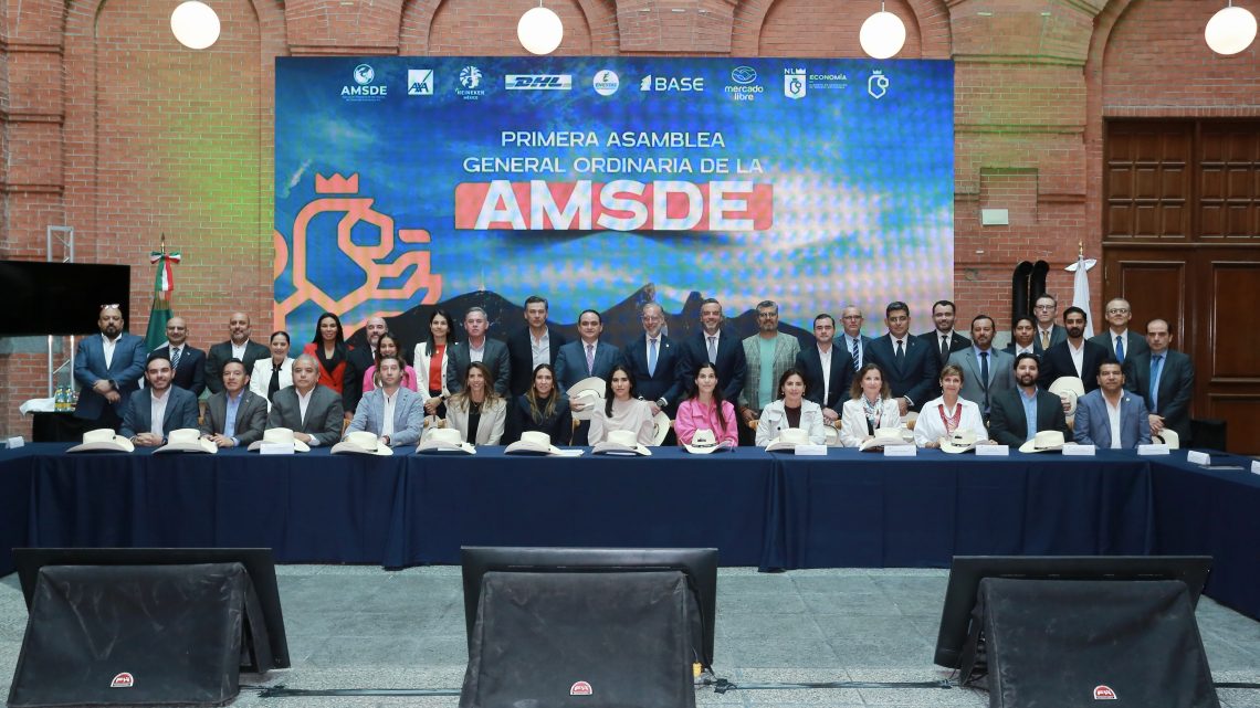 Preside Marco Del Prete asamblea de la AMSDE