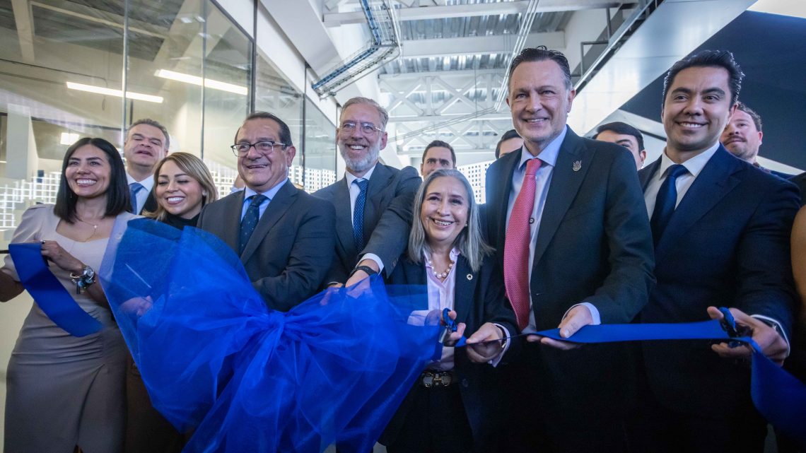 Mauricio Kuri toma protesta al Consejo Directivo de la CANACINTRA Querétaro