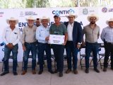 Entrega SEDEA apoyos en concurrencia a productores de Colón