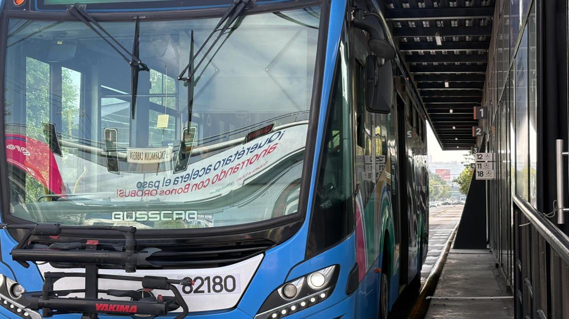 Qrobus habilita ruta especial al QCC por exhibición del trofeo de la Copa del Mundo